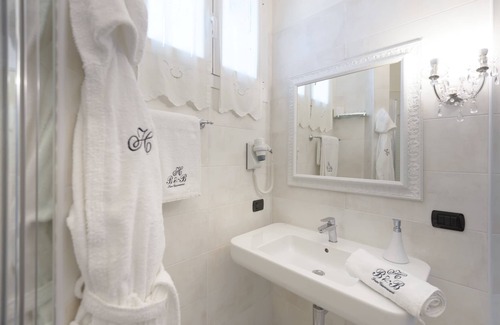 San Giovanni in Persiceto House | Hotel San Giovanni