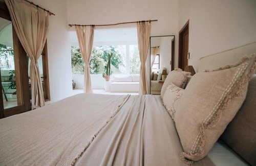 Padonan Hotel | Hotel Sages Room #8