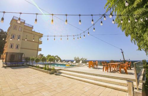 Kobuleti Hotel | Hotel "Sakvareli Sahli" Любимый дом