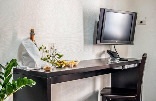 Nocera Inferiore Hotel | Hotel Santa Chiara