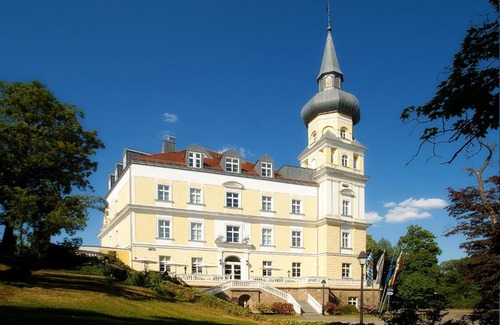 Schwarzenfeld Hotel | Hotel Schloss Schwarzenfeld