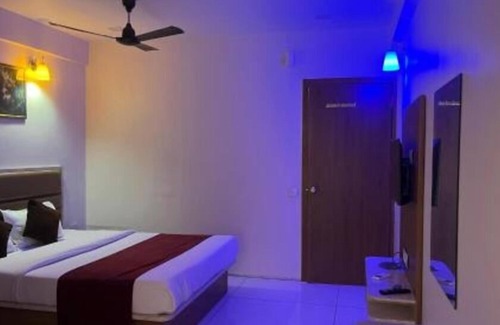 Bopal Hotel | Hotel Shree Hari Om Residency