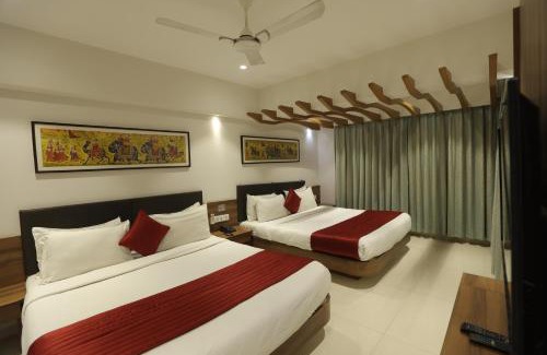 Surat Hotel | Hotel Shreeji Vatika, Airport Road
