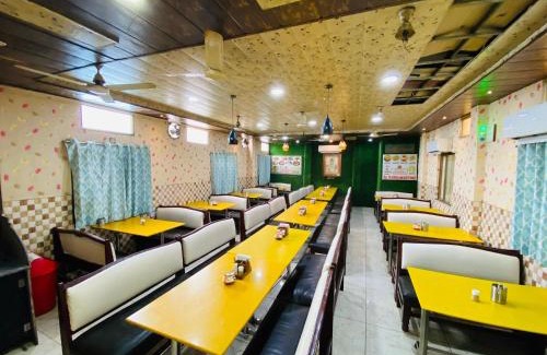 Udaipur Hotel | Hotel Shreenath Kathiyawadi And Pure Veg Kathiyawadi Restaurant Udaipur