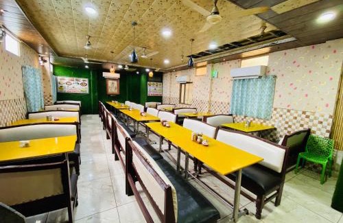 Udaipur Hotel | Hotel Shreenath Kathiyawadi And Pure Veg Kathiyawadi Restaurant Udaipur
