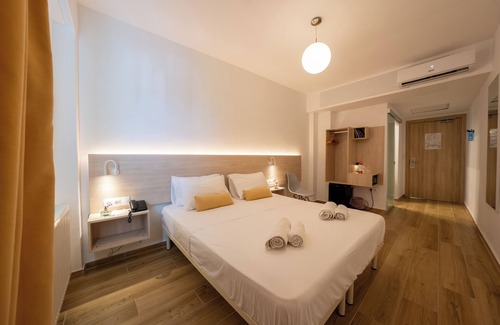 Kamena Vourla Hotel | Hotel Sissy