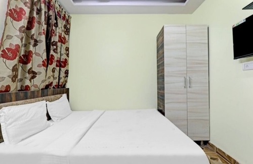 Charbagh Hotel | Hotel SNA Grand