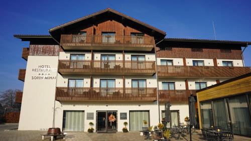 Vladeni Hotel | Hotel Sorin MIHAI