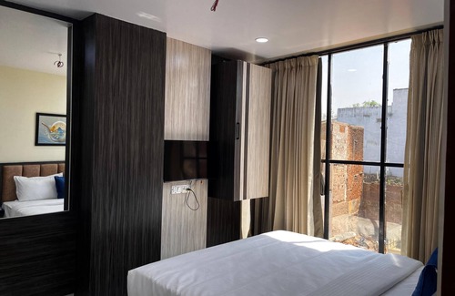 Jagdalpur Hotel | Hotel Soumya Sarovar
