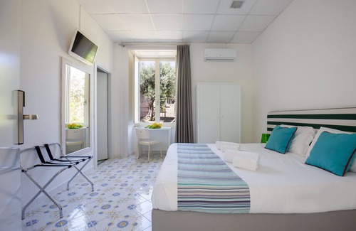 Sorrento Hotel | Hotel Spicy