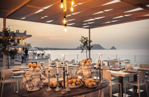 Torre Colonna-sperone Hotel | Hotel Sporting Club