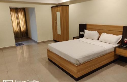 Guruvayur Hotel | Hotel Sree Gokulam Apartments