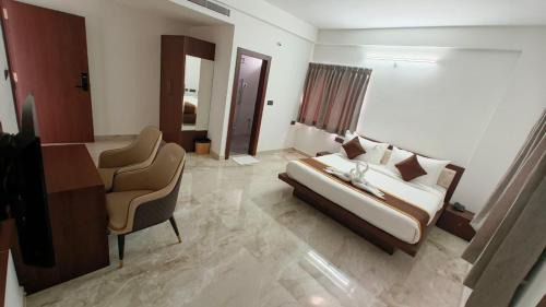 Attibele Hotel | Hotel Sree Suites