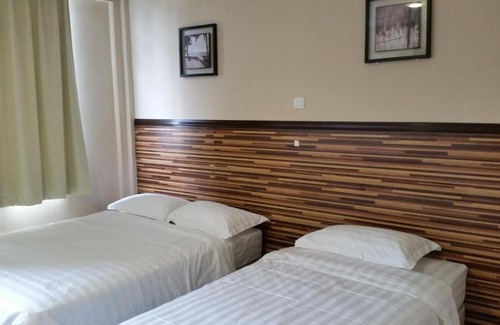 Kampung Air Hotel | Hotel Sri Iskandar