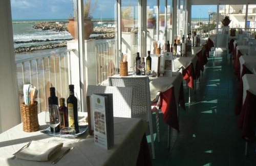 Scoglitti Hotel | Hotel Sul Mare Al Gabbiano