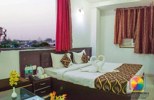 Taj Ganj Hotel | Hotel Taj Galaxy, Agra (A Boutique Hotel)
