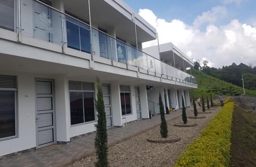 Vergara Hotel | Hotel Takuara