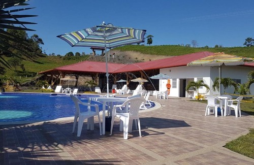 Vergara Hotel | Hotel Takuara