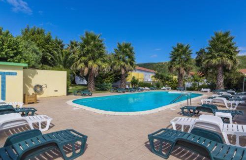 Praia da Vitoria Hotel | Hotel Teresinha