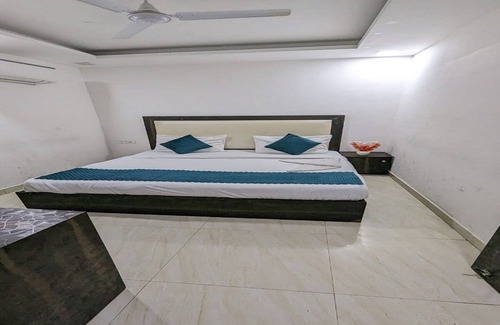 Greater Kailash I Hotel | Hotel The Green Arrow