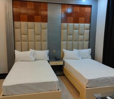 Multan Hotel | Hotel the Lodges inn