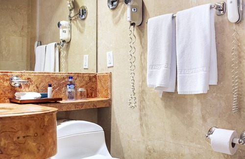 Centro International Hotel | Hotel Torre Monserrate