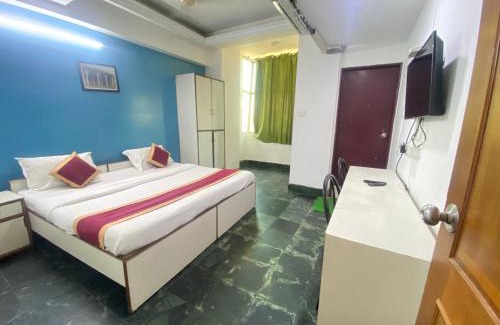 Kalasipalya Hotel | Hotel Townhall