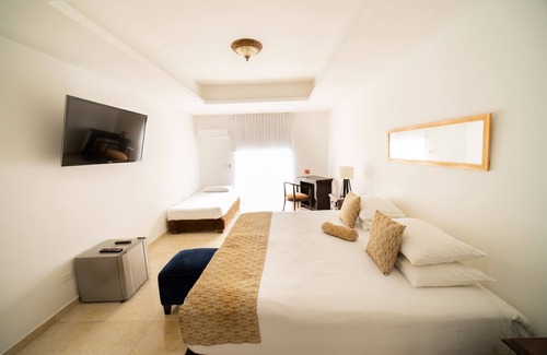 La Tebaida Hotel | HOTEL TURQUEZA INN