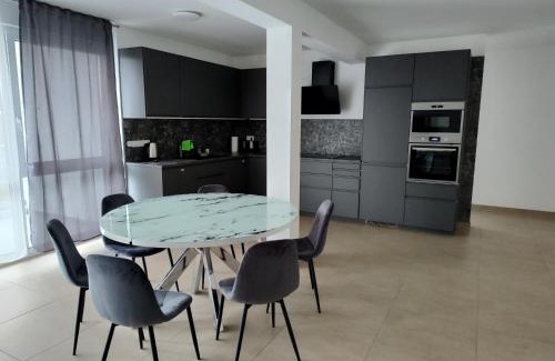 Hofheim am Taunus Apartment | Hotel Valley of Business Frankfurt-Airport - GREY LABEL PENTHOUSE