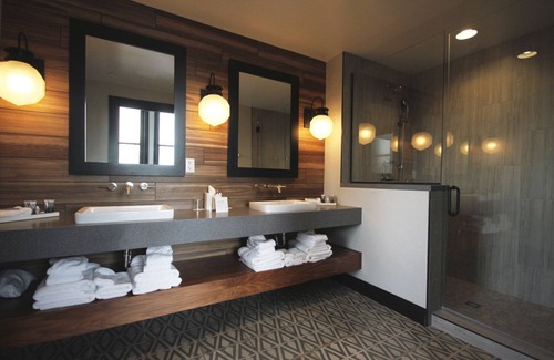 Downtown Springfield Hotel | Hotel Vandivort