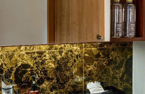 Thanon Phetchaburi Hotel | Hotel VELA be Bangkok Ratchathewi