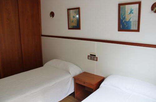 Ares Hotel | Hotel Villa de Ares