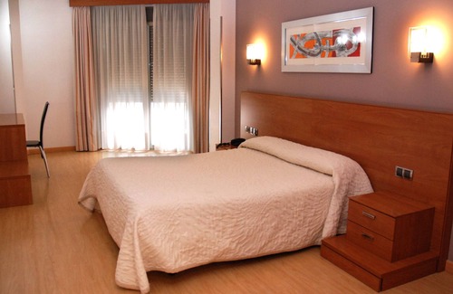 Arborbuena Hotel | Hotel Villa de Cacabelos