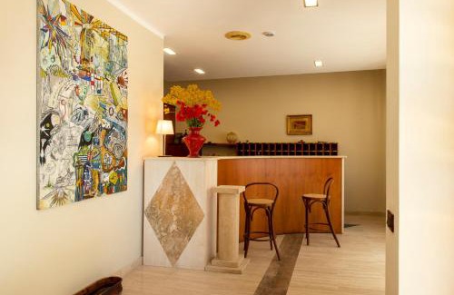 San Terenziano Hotel | Hotel Villa dei Pini