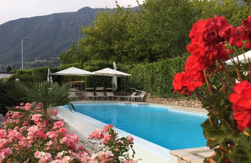 Sale Marasino Hotel | Hotel Villa Kinzica