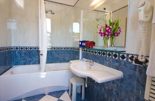 Chianciano Terme Hotel | Hotel Villa Luca