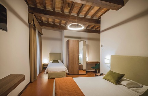 Monteluiano Hotel | Hotel Villa Montegranelli