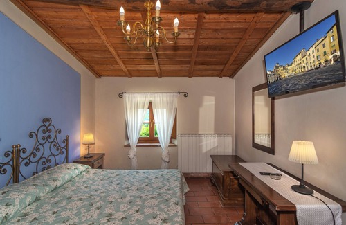Santa Maria del Giudice Hotel | Hotel Villa Rinascimento