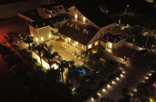 Brusciano Hotel | Hotel Villa Ruggiero