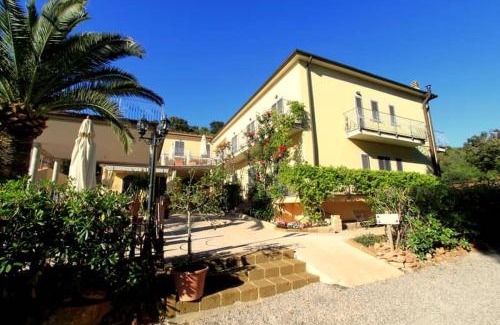 Porto Azzurro Hotel | Hotel Villa Wanda