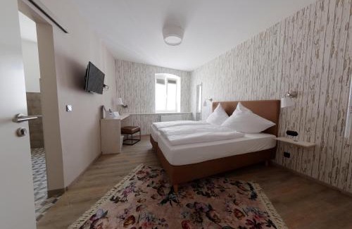 Volkach Hotel | Hotel - Weinbar FAHR AWAY
