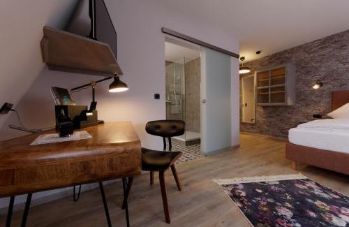 Volkach Hotel | Hotel - Weinbar FAHR AWAY