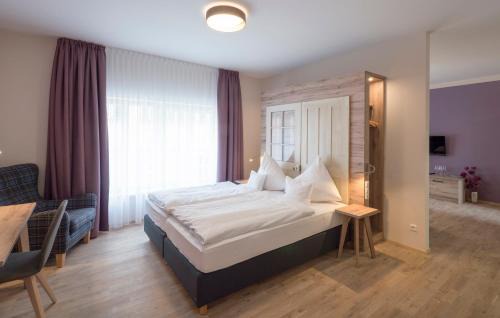 Volkach Hotel | Hotel - Weinbar FAHR AWAY