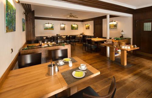 Leiwen Hotel | Hotel Weinhaus Weis