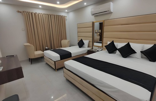 Gulberg Hotel | Hotel White Season Gulberg