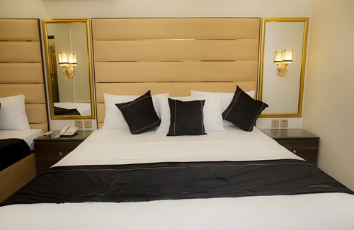 Gulberg Hotel | Hotel White Season Gulberg