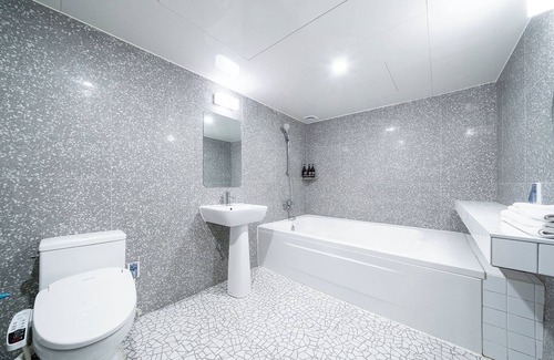 Cheongju Hotel | HOTEL YaJa West Gate