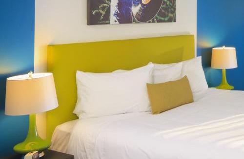 Kelowna Central Business District Hotel | Hotel Zed Kelowna