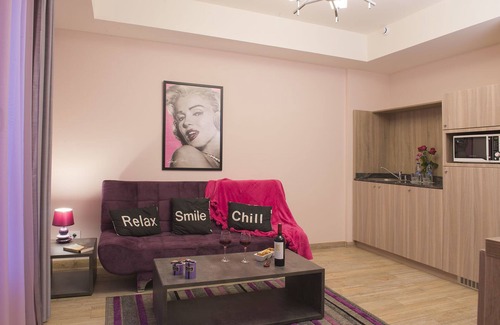 Jounieh Apartment | HOtello Guest Suites