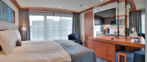 Golzheim Boat Rental | Hotelships Holland, Messe Hotelboat